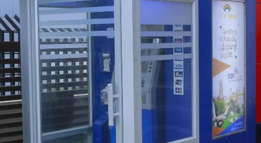 Virati Hotel Yangon Esterno foto